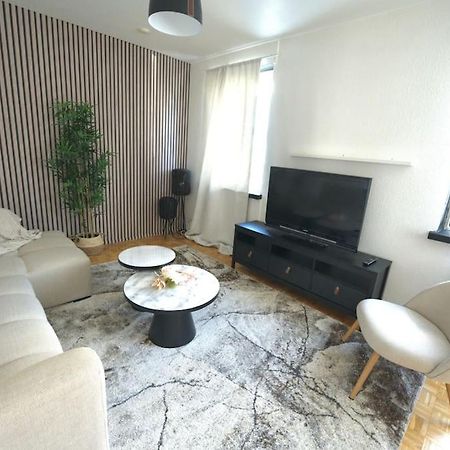 Cosy,Stylish & Big Apartment In The Heart Of City Rovaniemi Bagian luar foto